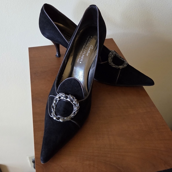 DONALD J PLINER Elegant Black Suede Leather Buckle Crystals Heels Shoes 7.5 - Picture 6 of 11
